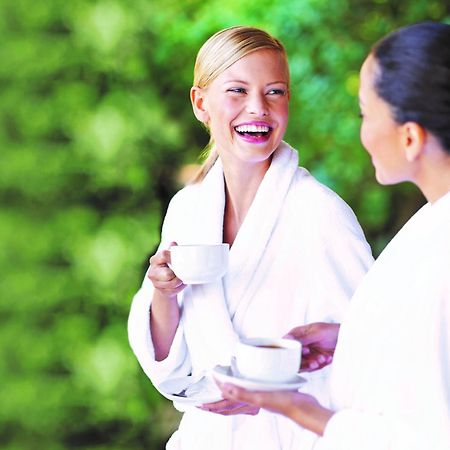 Hotel Pienzenau Am Schlosspark Мерано Екстериор снимка
