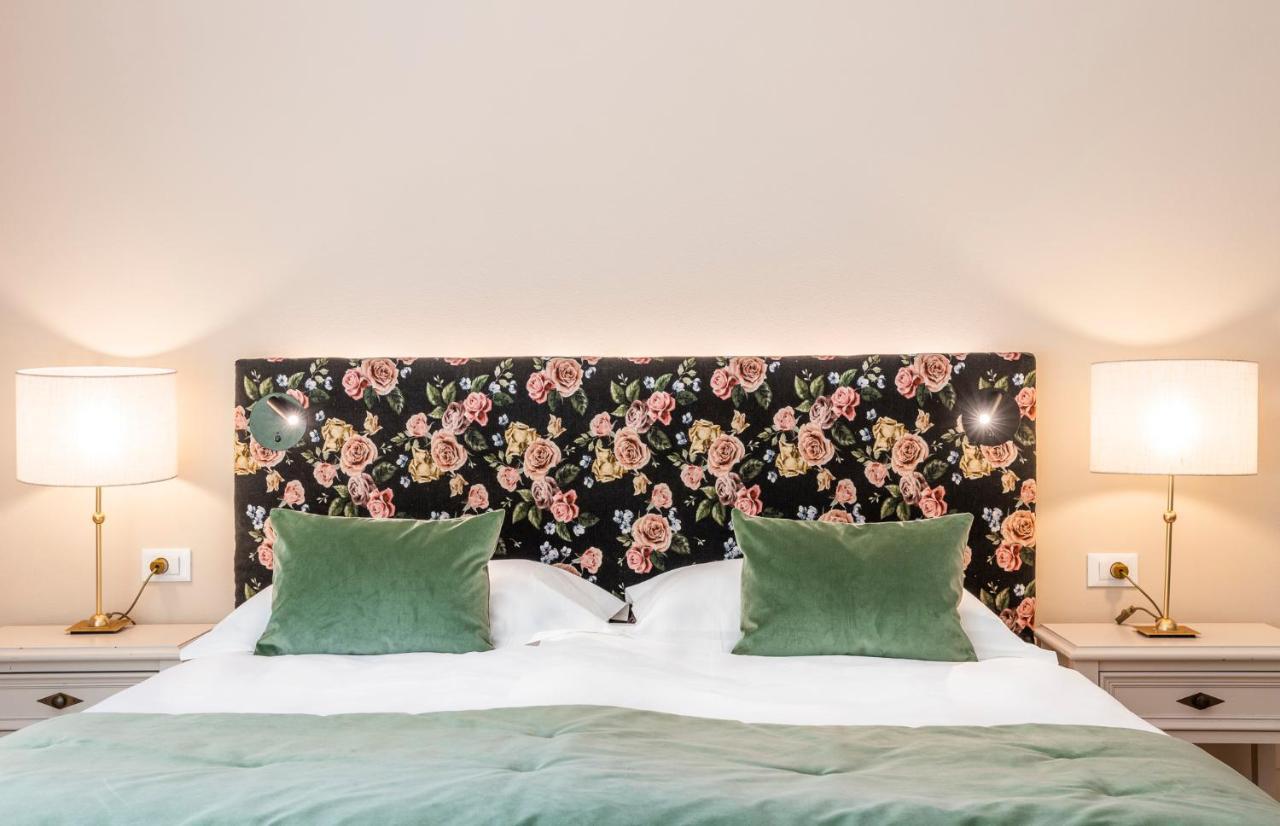 Hotel Pienzenau Am Schlosspark Мерано Екстериор снимка