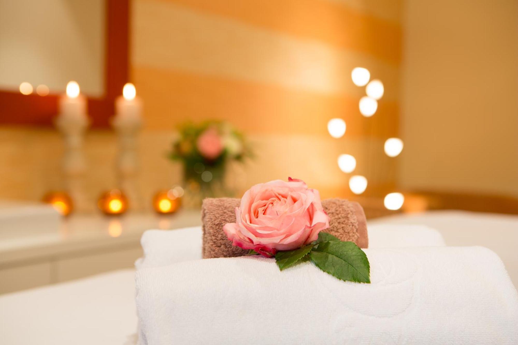Hotel Pienzenau Am Schlosspark Мерано Екстериор снимка